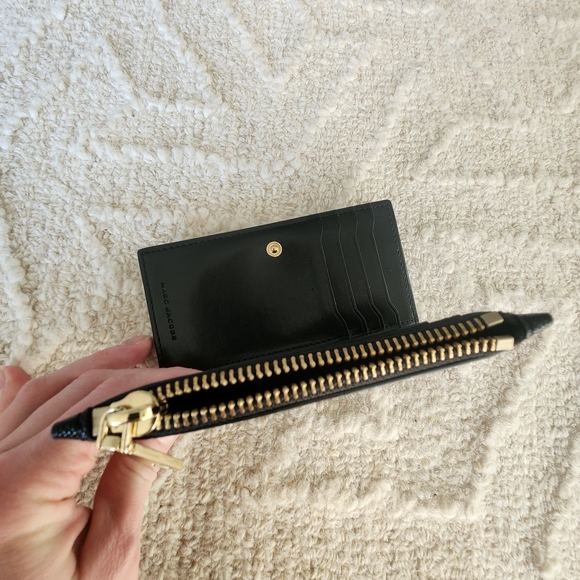 Women Wallet. Marc Jacobs Black Leather Card Holder/Flat Wallet - Picture 5 of 9